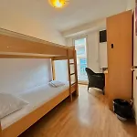 Herz بيت شباب *