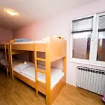 Herz بيت شباب *